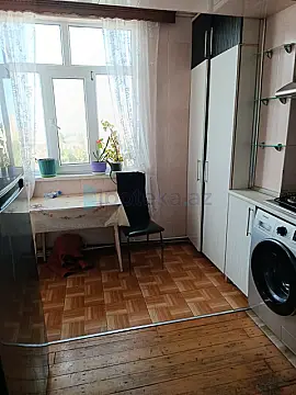 Satılır 3 otaqlı köhnə tikili 72 m²