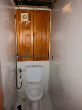 Satılır 2 otaqlı köhnə tikili 60 m²