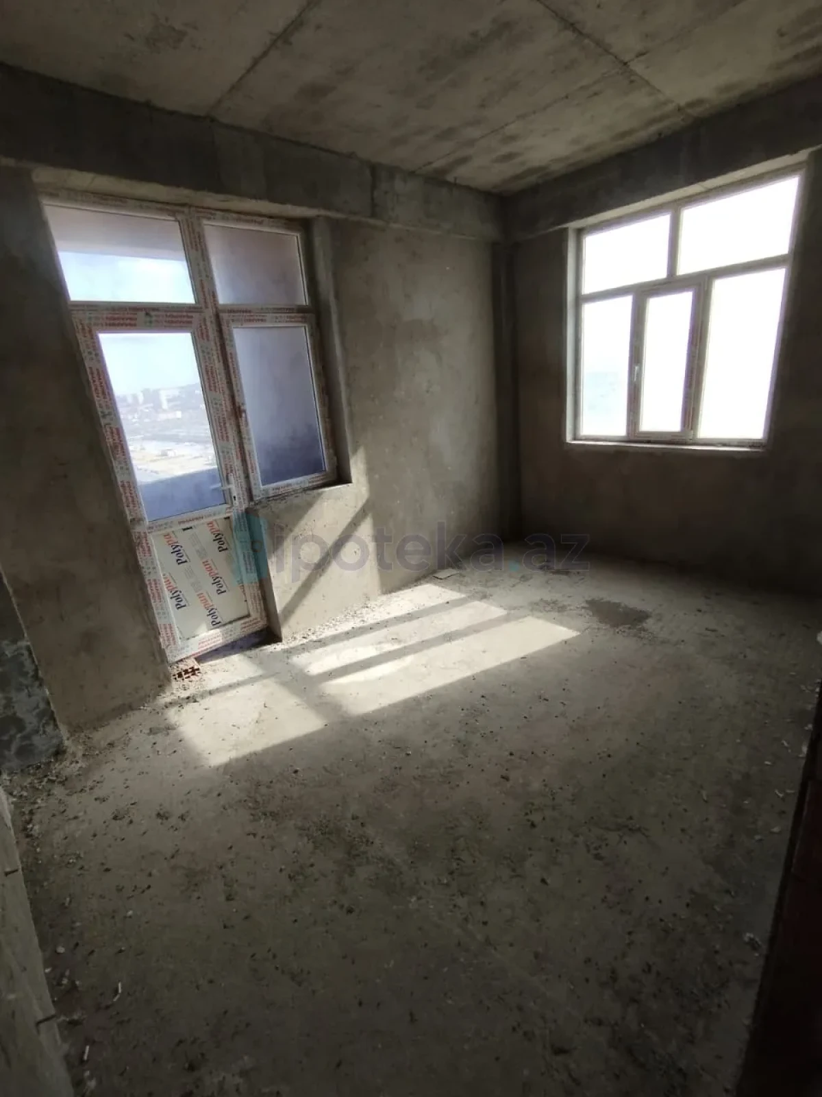 Satılır 3 otaqlı yeni tikili 105 m²