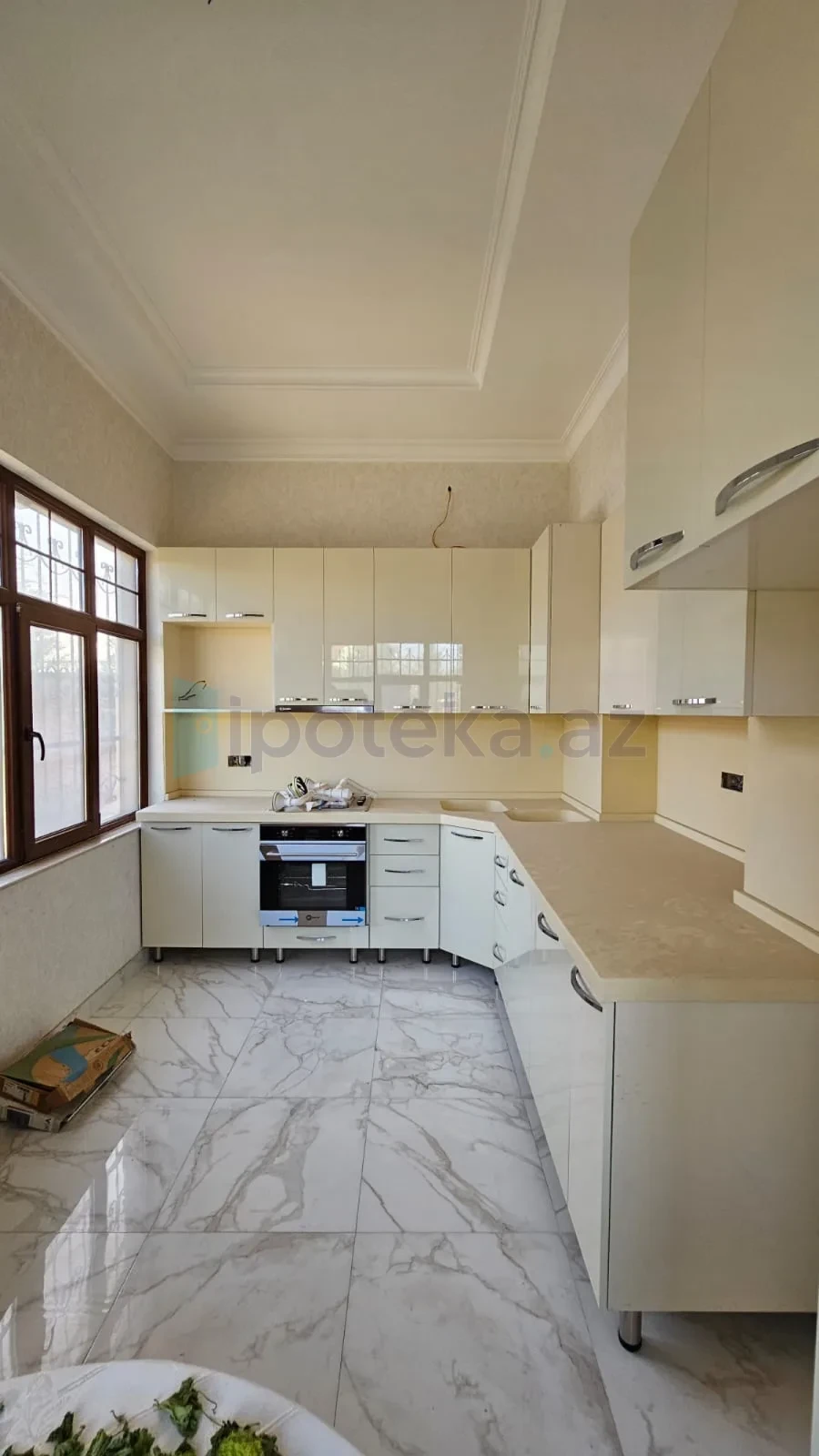 Satılır 6 otaqlı həyət evi 450 m²
