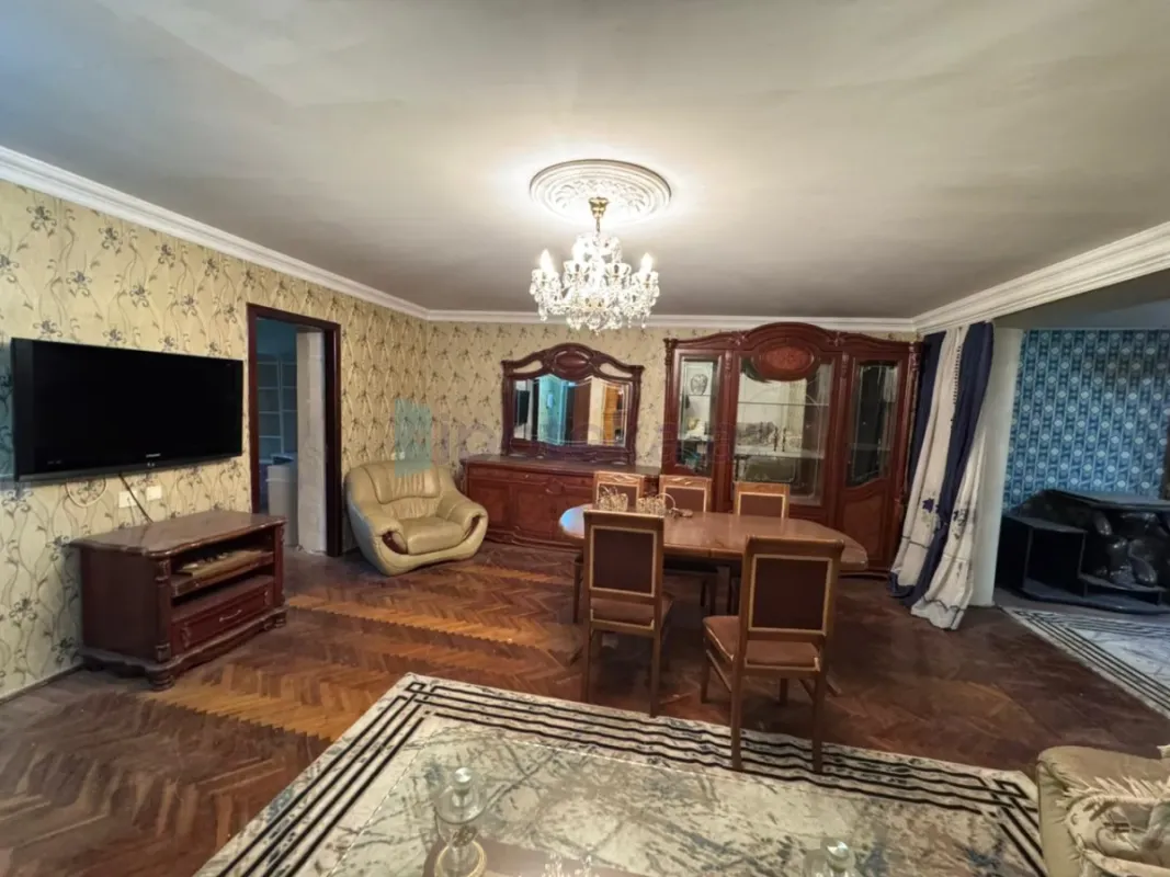 Satılır 3 otaqlı köhnə tikili 85 m²