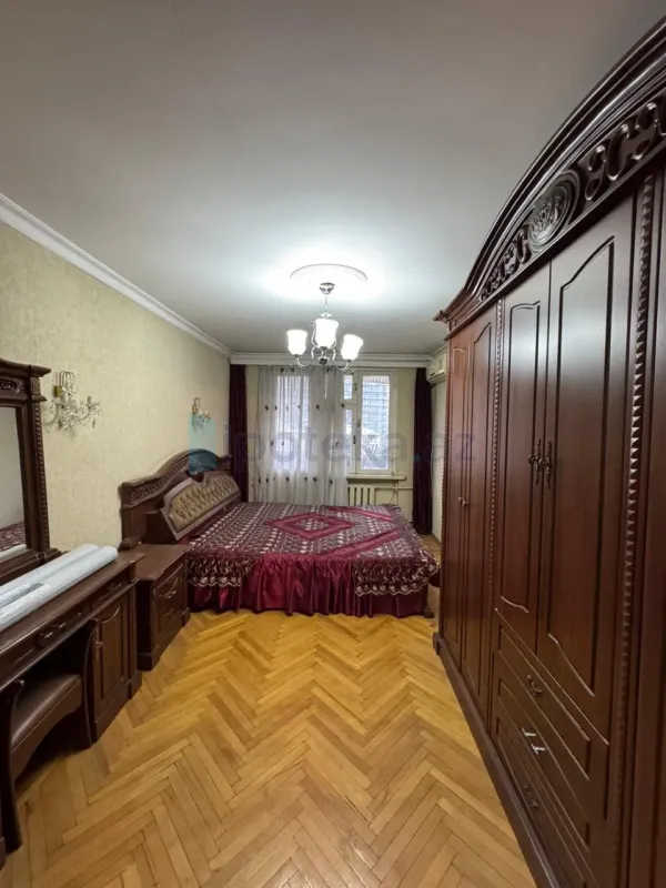 Satılır 3 otaqlı köhnə tikili 85 m²