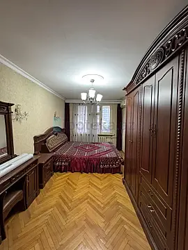 Satılır 3 otaqlı köhnə tikili 85 m²