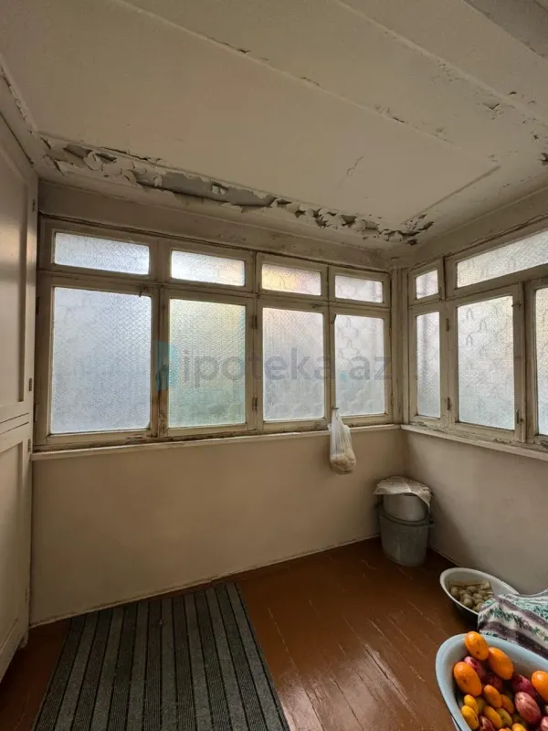 Satılır 3 otaqlı köhnə tikili 80 m²