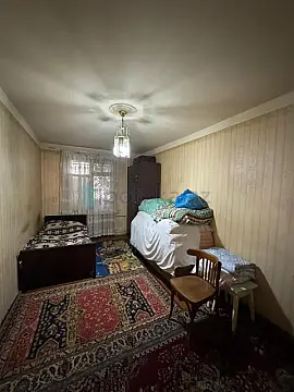 Satılır 3 otaqlı köhnə tikili 80 m²