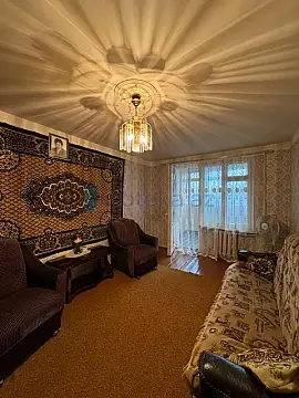 Satılır 3 otaqlı köhnə tikili 80 m²