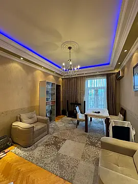 Satılır 2 otaqlı köhnə tikili 60 m² — Bakı, Yasamal 2 otaq 60.00 m²