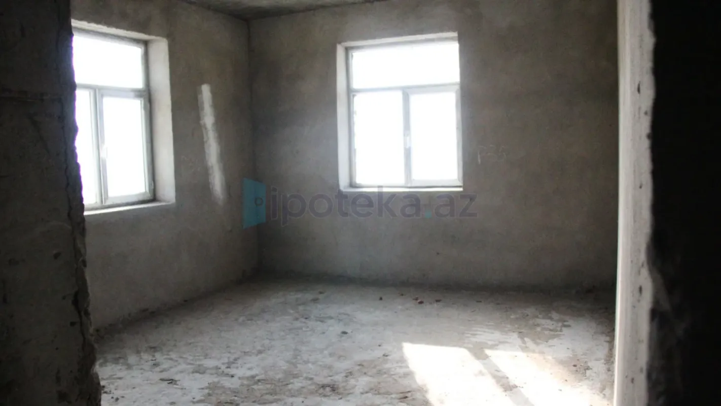 Satılır 3 otaqlı yeni tikili 132 m²