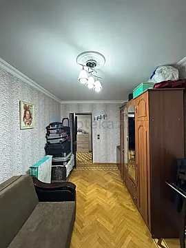 Satılır 3 otaqlı köhnə tikili 75 m²