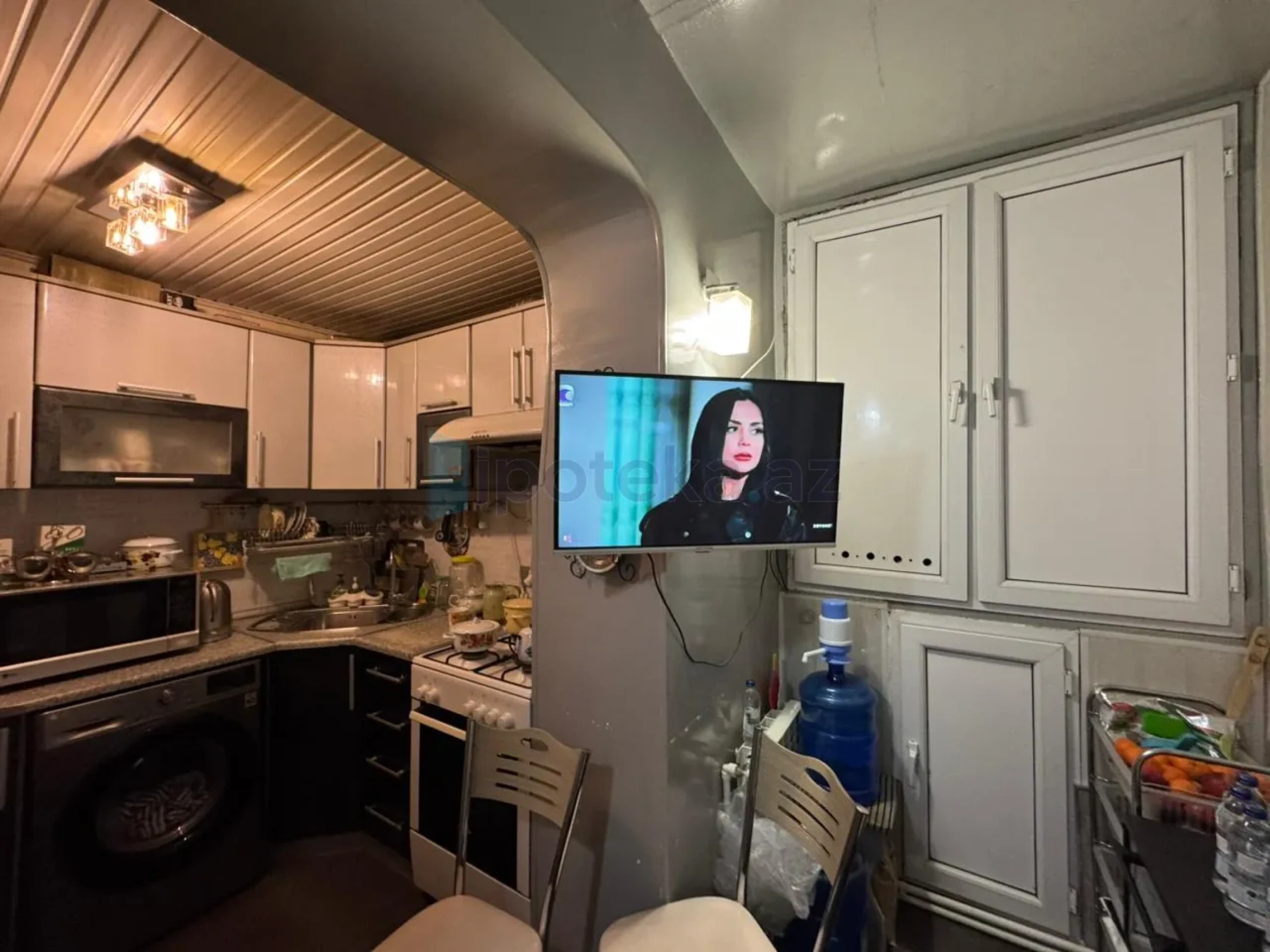 Satılır 3 otaqlı köhnə tikili 75 m²