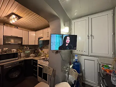 Satılır 3 otaqlı köhnə tikili 75 m²