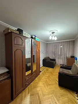 Satılır 3 otaqlı köhnə tikili 75 m²