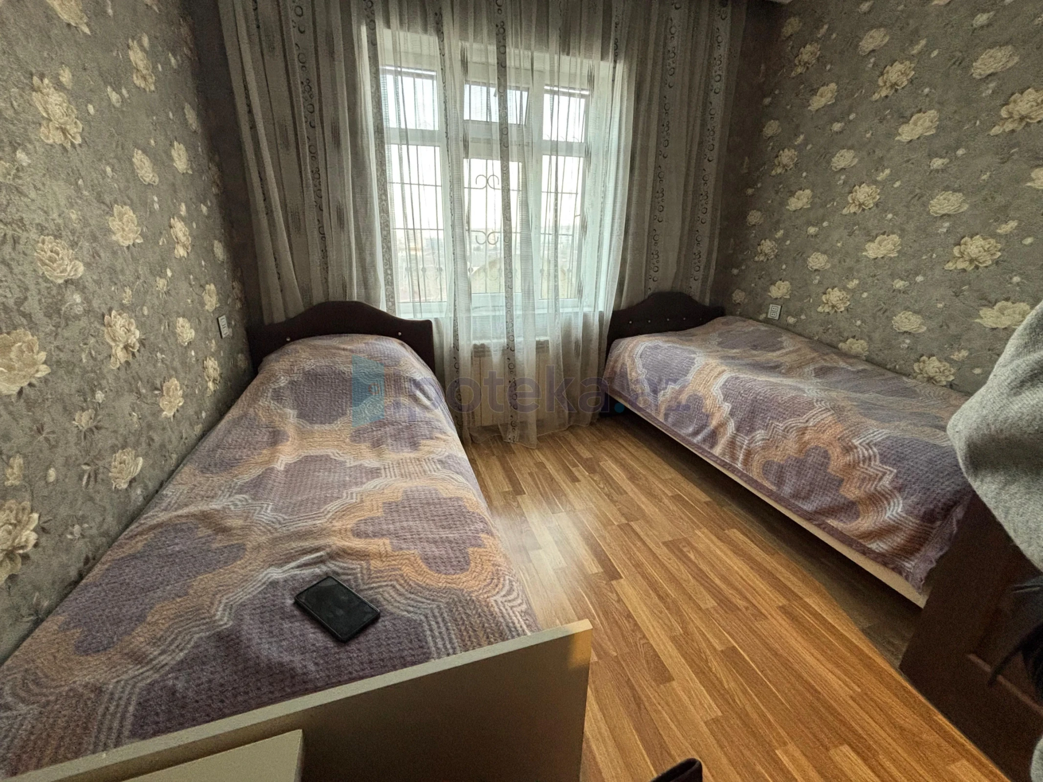 Satılır 3 otaqlı köhnə tikili 70 m²