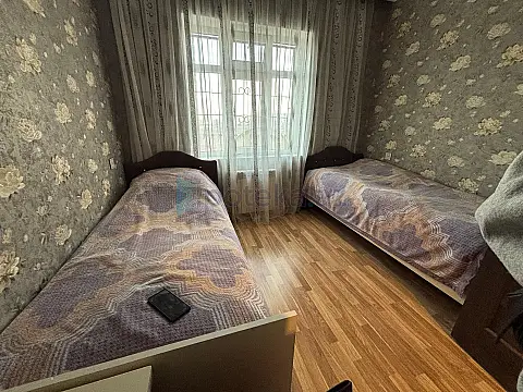 Satılır 3 otaqlı köhnə tikili 70 m²