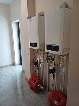 Satılır 6 otaqlı həyət evi 330 m²