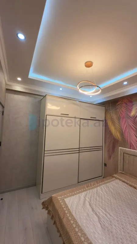 Satılır 3 otaqlı yeni tikili 132 m²