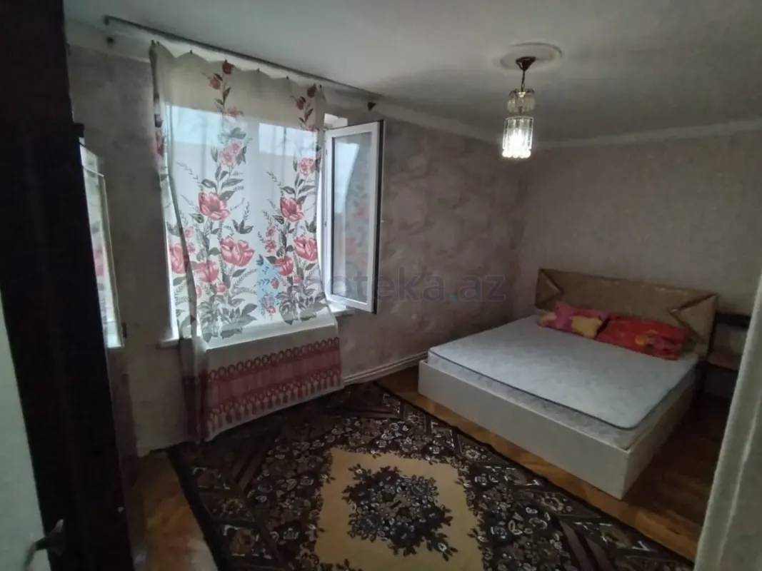 Satılır 2 otaqlı köhnə tikili 41 m²
