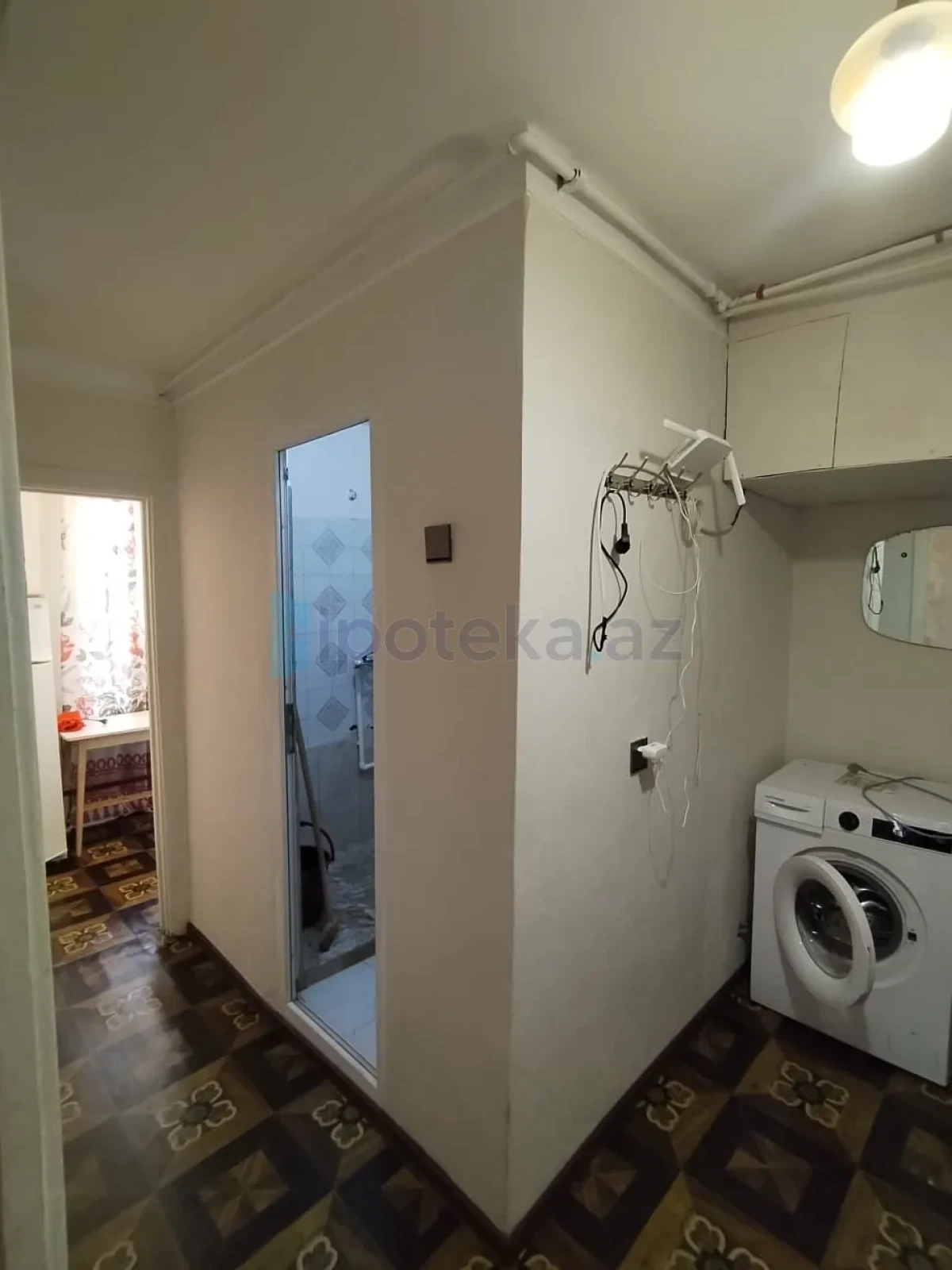 Satılır 2 otaqlı köhnə tikili 41 m²