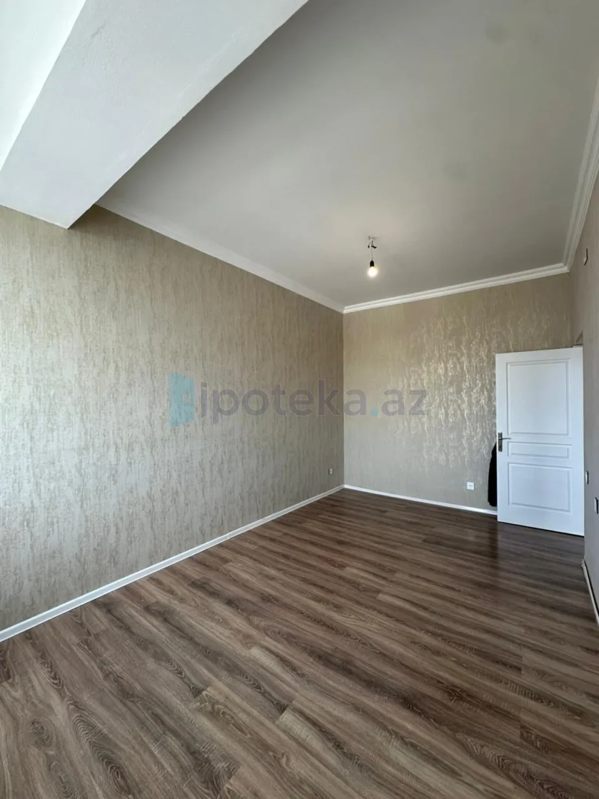 Satılır 3 otaqlı yeni tikili 85 m²