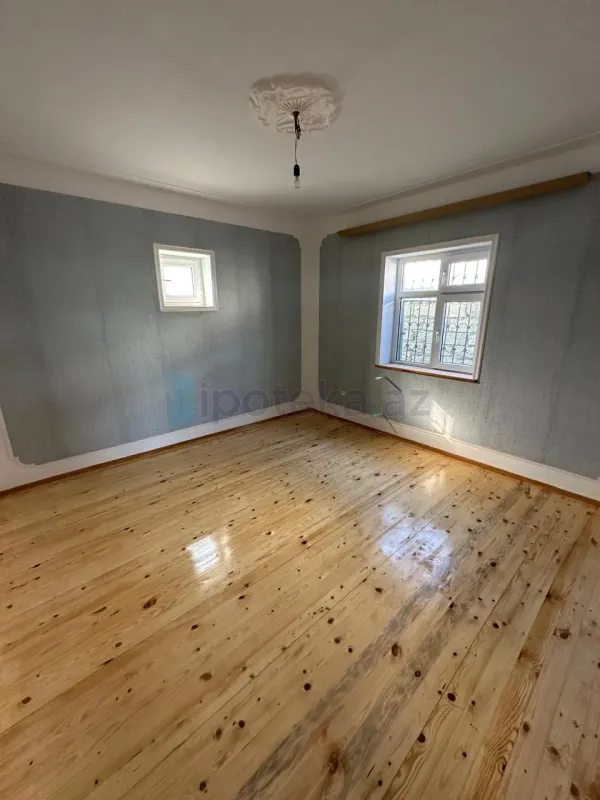 Satılır 3 otaqlı həyət evi 100 m²