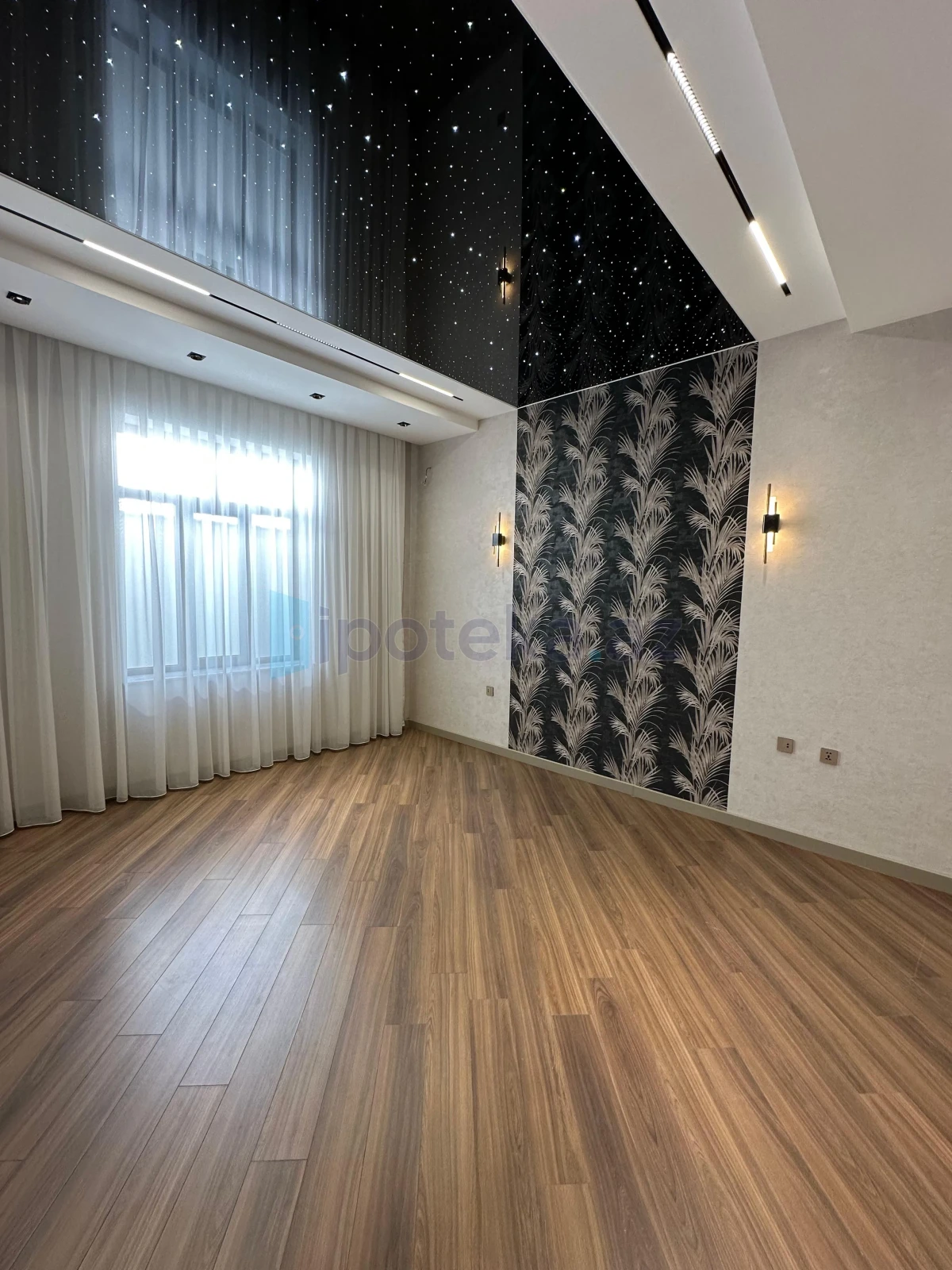 Satılır 5 otaqlı həyət evi 220 m²