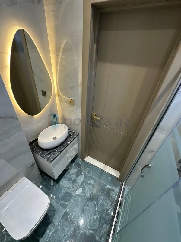 Satılır 5 otaqlı həyət evi 220 m²