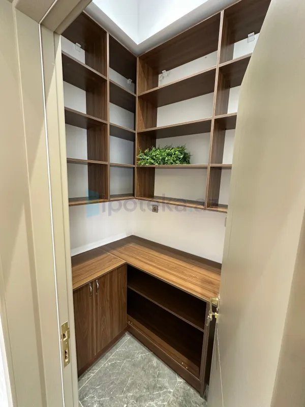 Satılır 5 otaqlı həyət evi 220 m²