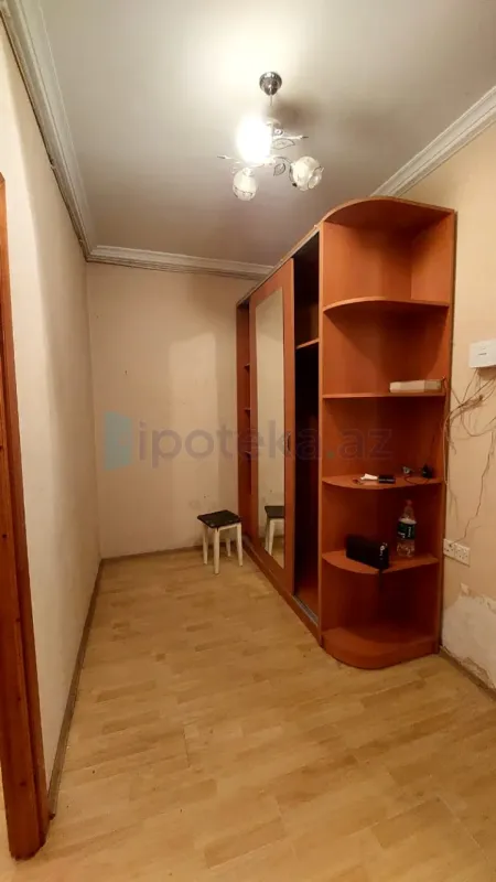 Satılır 3 otaqlı köhnə tikili 65 m²