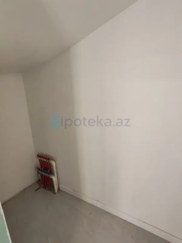 Satılır 6 otaqlı həyət evi 200 m²