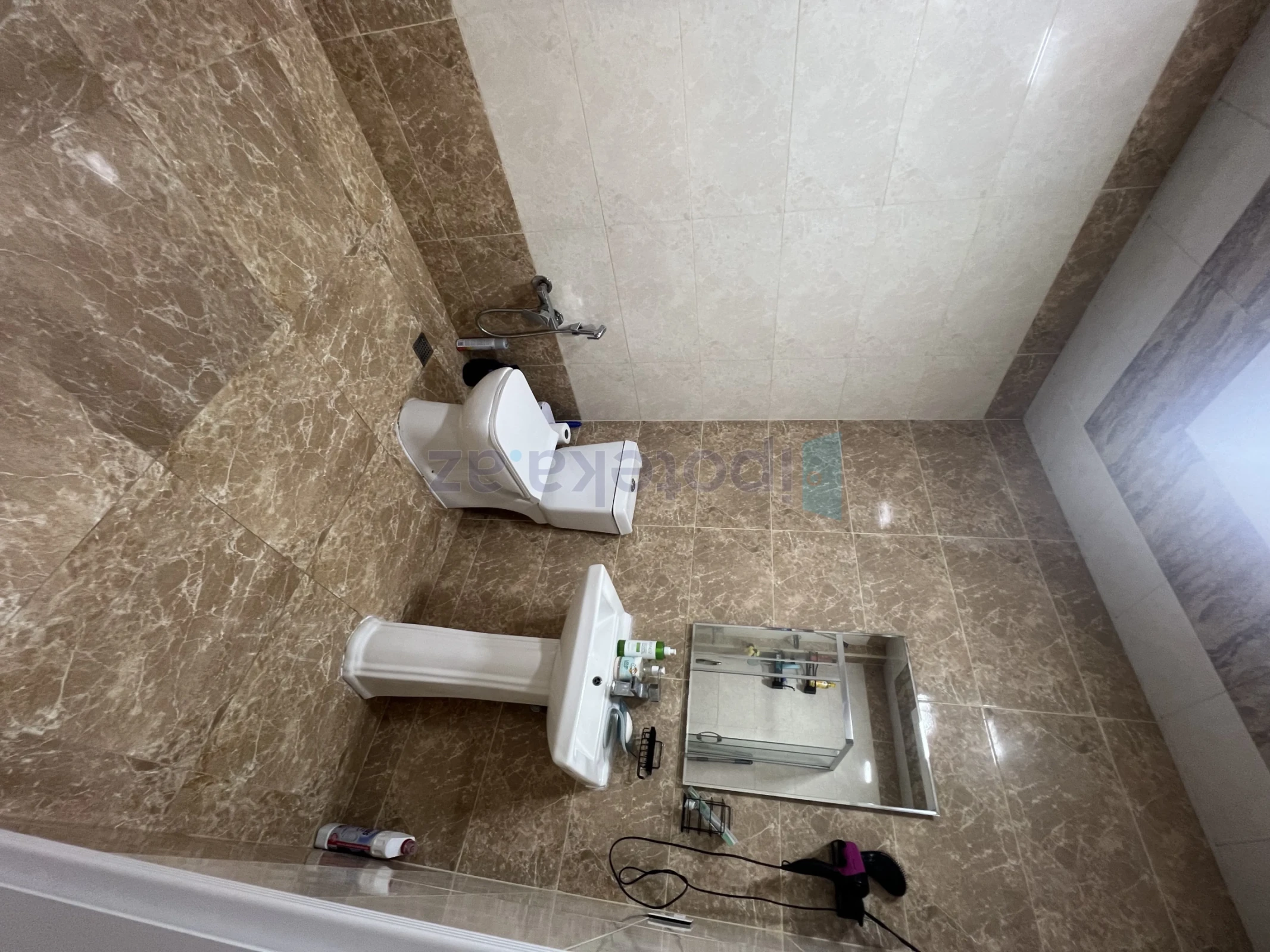 Satılır 2 otaqlı yeni tikili 81 m²