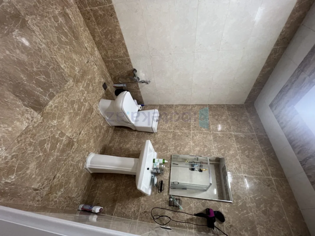 Satılır 2 otaqlı yeni tikili 81 m²