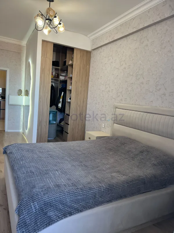 Satılır 2 otaqlı yeni tikili 81 m²