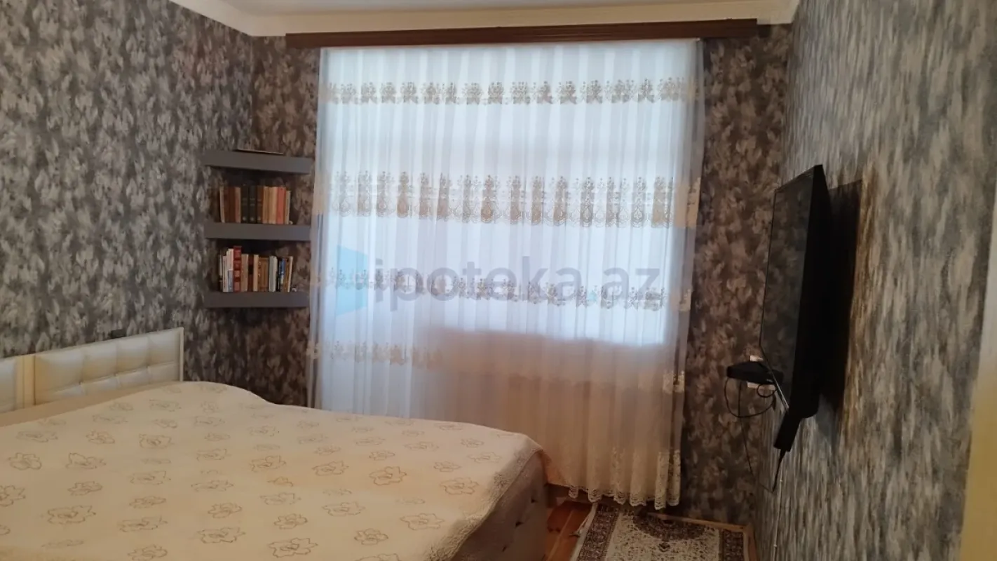 Satılır 4 otaqlı yeni tikili 110 m²