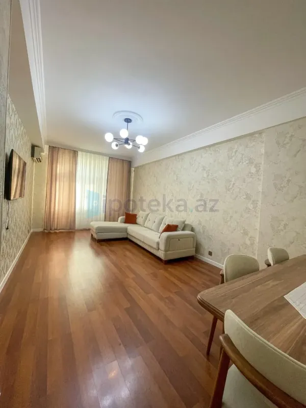 Satılır 3 otaqlı yeni tikili 81 m²