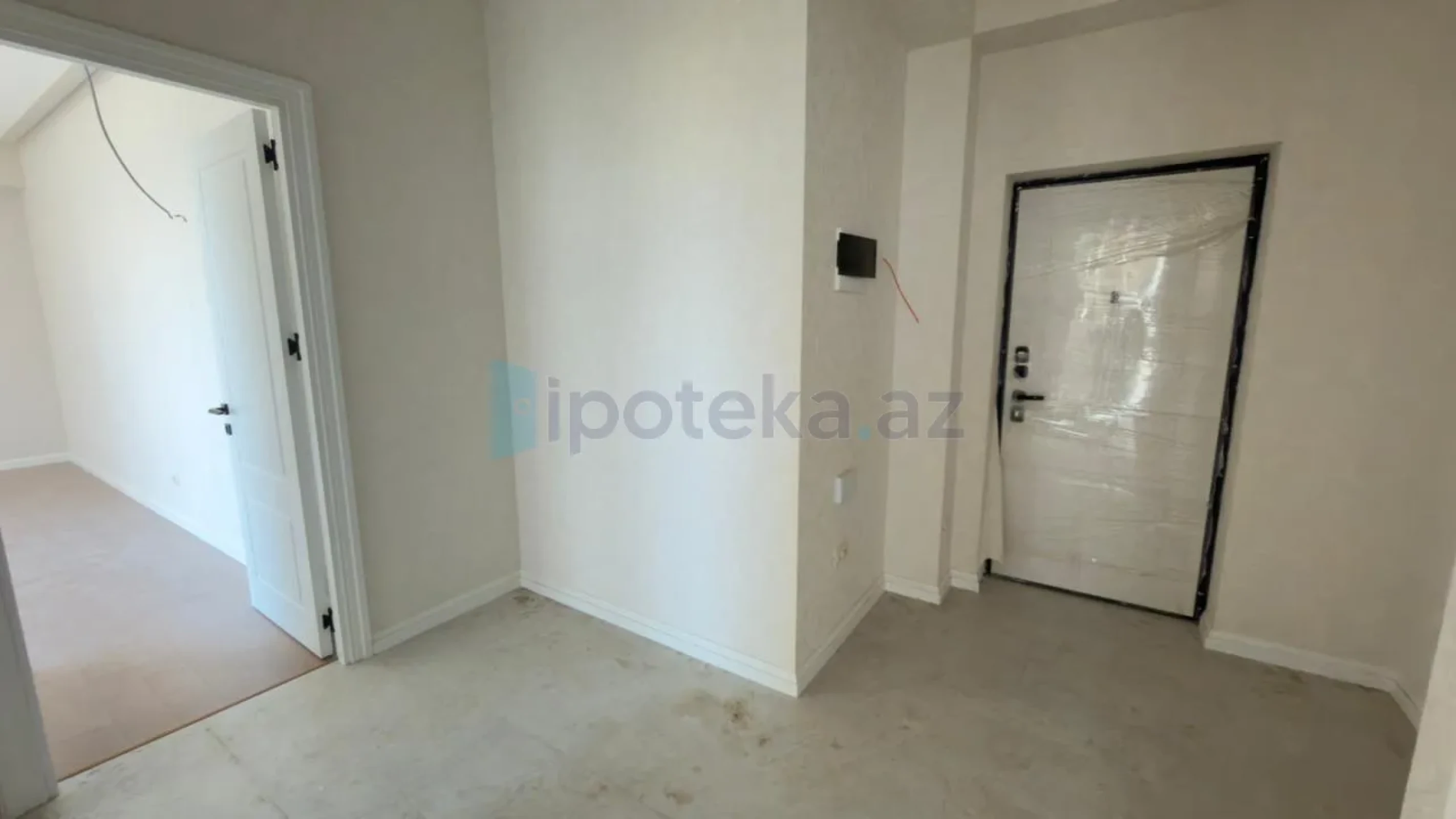 Satılır 2 otaqlı yeni tikili 64 m²