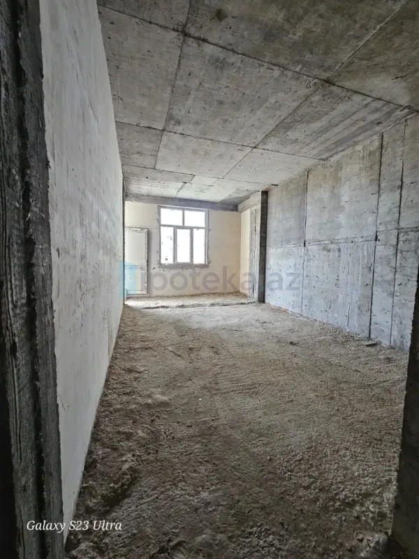 Satılır 2 otaqlı yeni tikili 84 m²