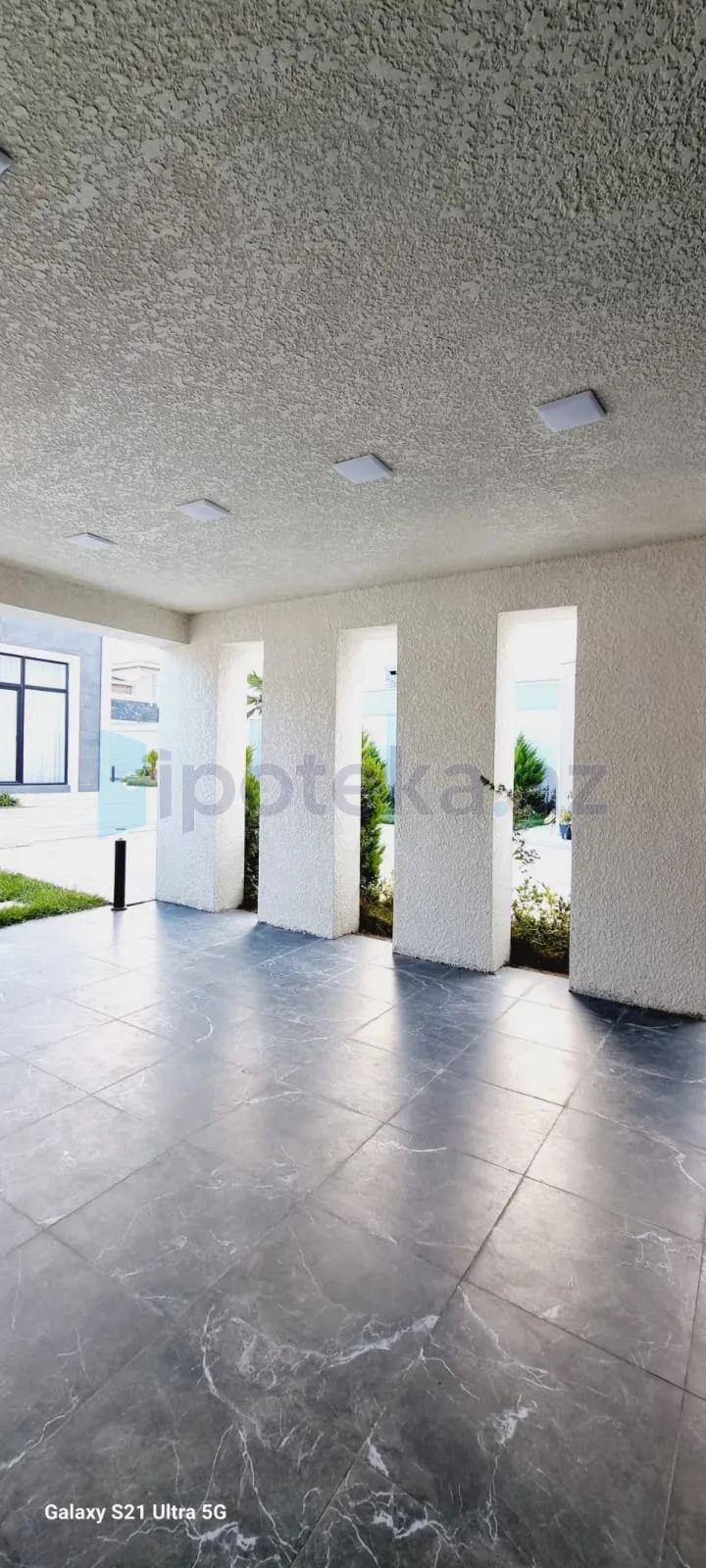 Satılır 5 otaqlı həyət evi 220 m²