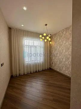 Satılır 5 otaqlı həyət evi 220 m²