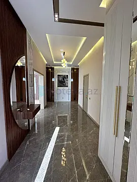 Satılır 5 otaqlı həyət evi 220 m²
