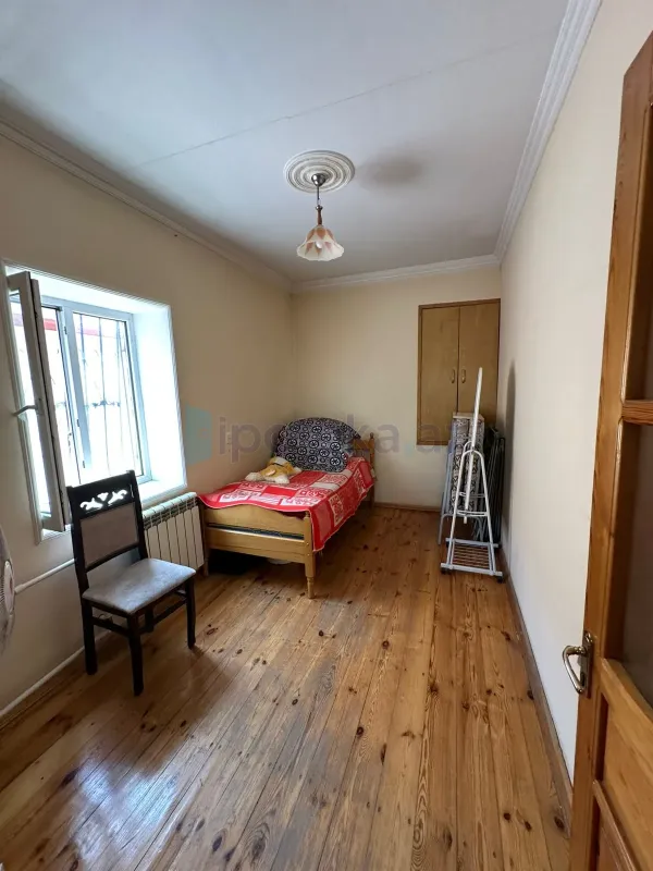 Satılır 7 otaqlı həyət evi 250 m²