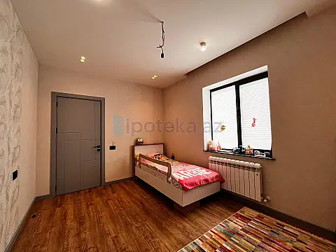 Satılır 4 otaqlı həyət evi 210 m²
