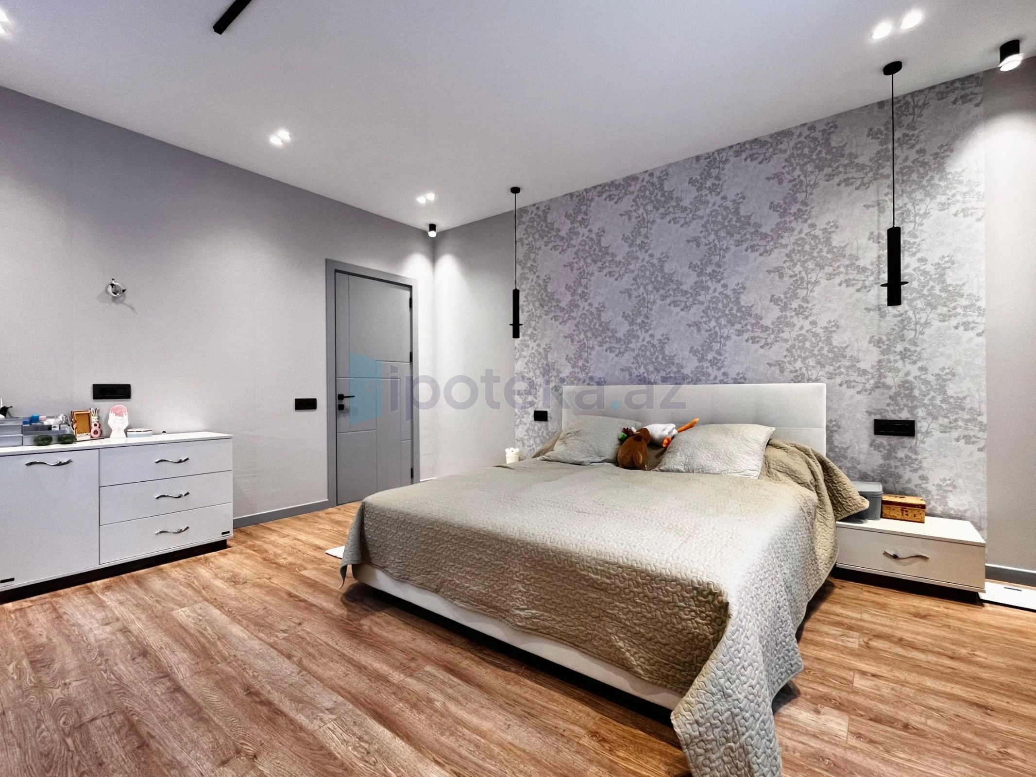 Satılır 4 otaqlı həyət evi 210 m²