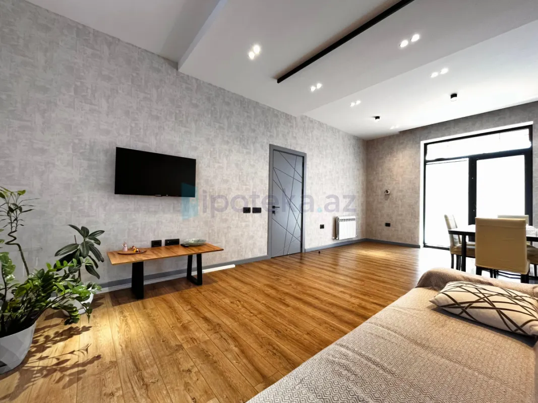 Satılır 4 otaqlı həyət evi 210 m²