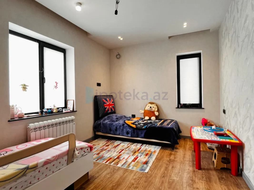 Satılır 4 otaqlı həyət evi 210 m²