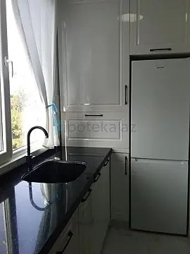 Satılır 3 otaqlı köhnə tikili 55 m²