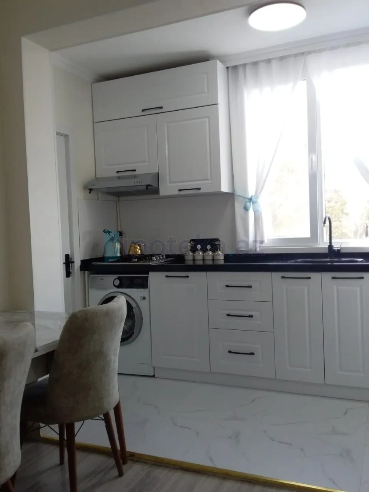 Satılır 3 otaqlı köhnə tikili 55 m²