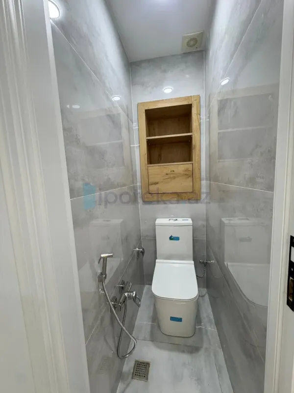Satılır 3 otaqlı köhnə tikili 80 m²