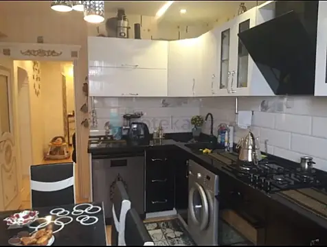 Satılır 3 otaqlı yeni tikili 80 m²