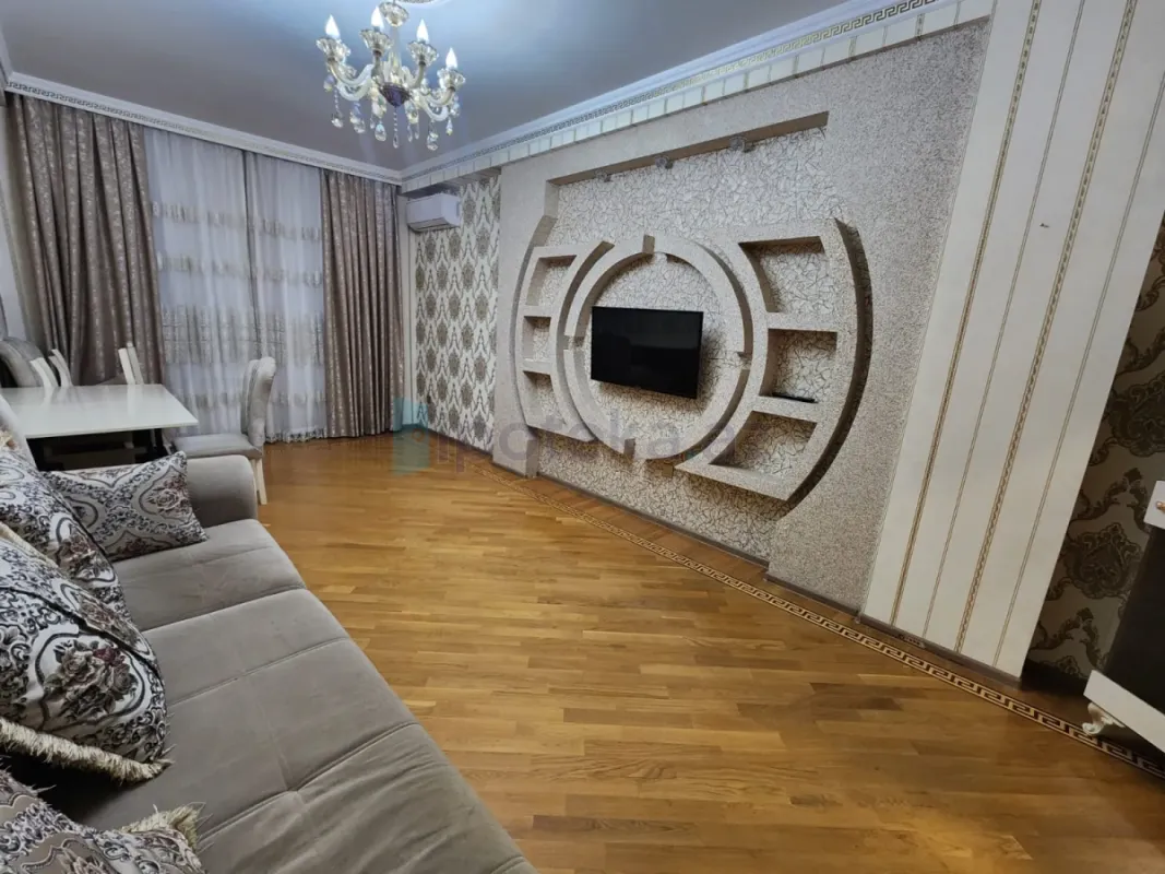 Satılır 3 otaqlı yeni tikili 90 m²