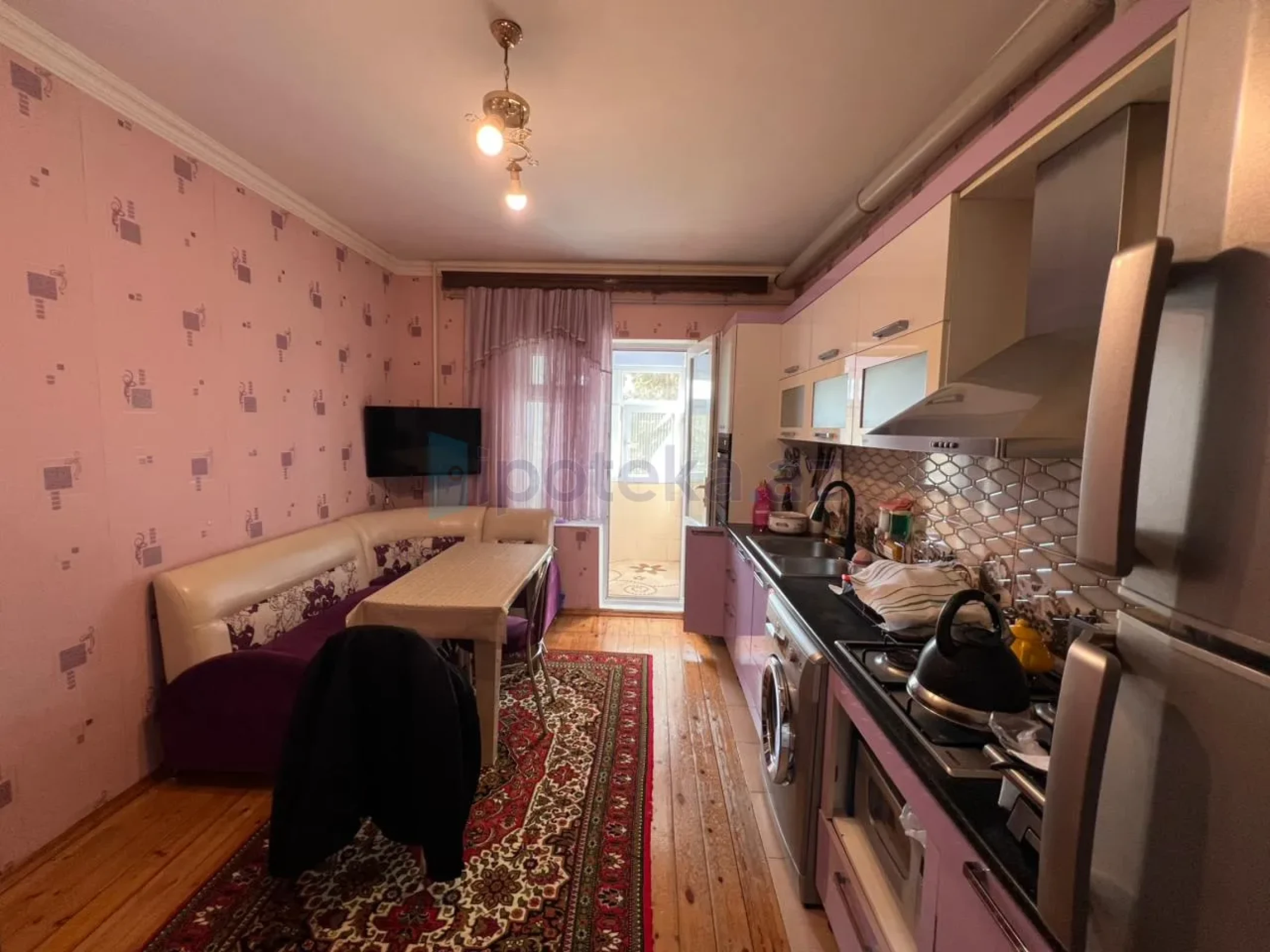 Satılır 2 otaqlı köhnə tikili 53 m²